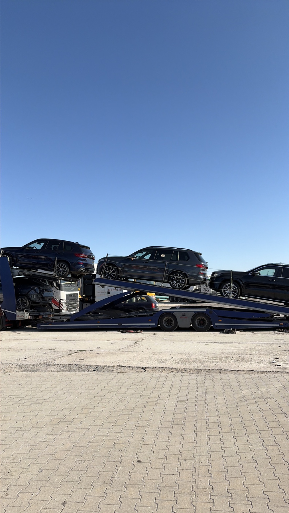 LobbiMotors превоз на автомобили от Ротердам до София