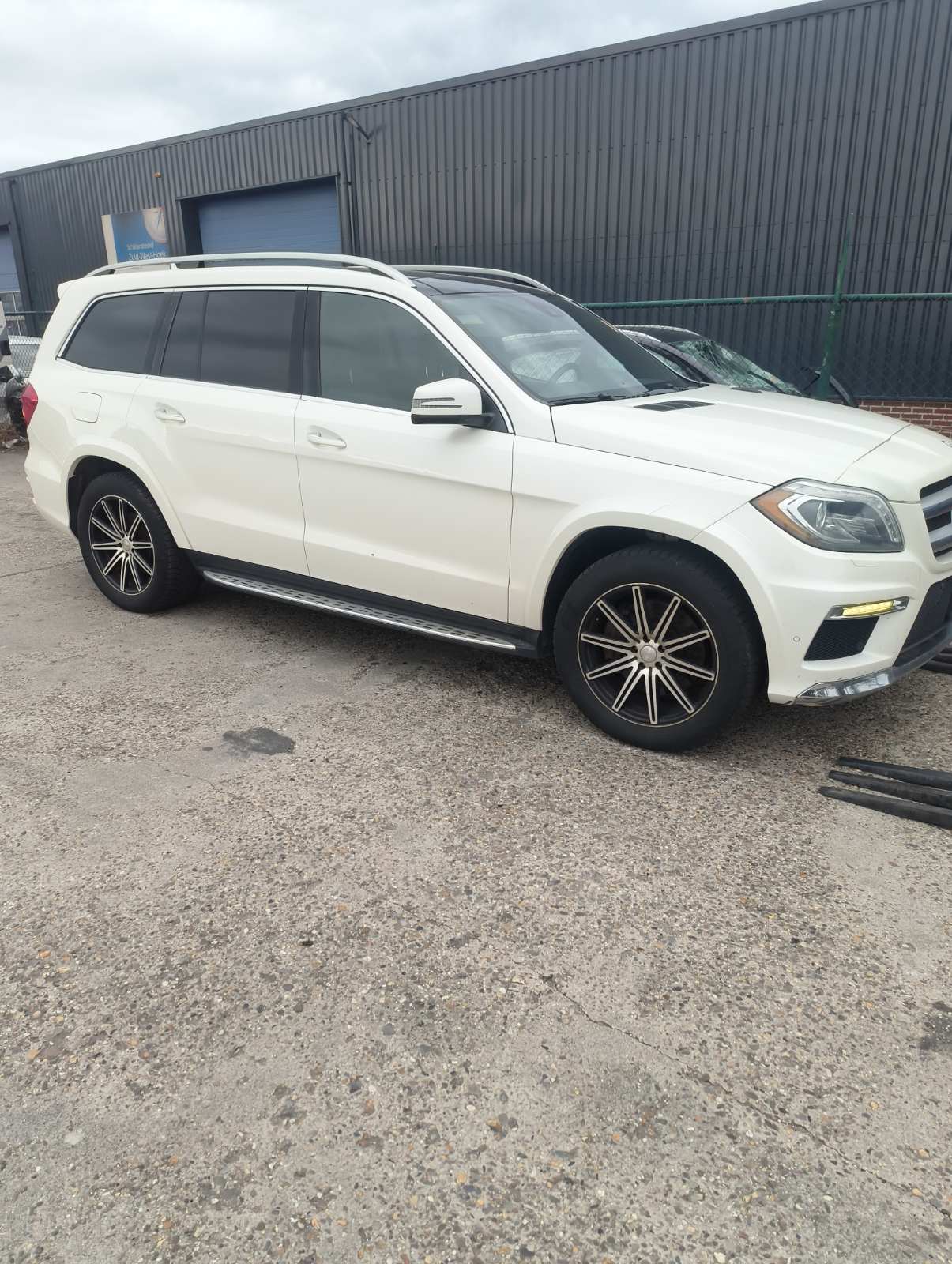 Mercedes Benz GLS